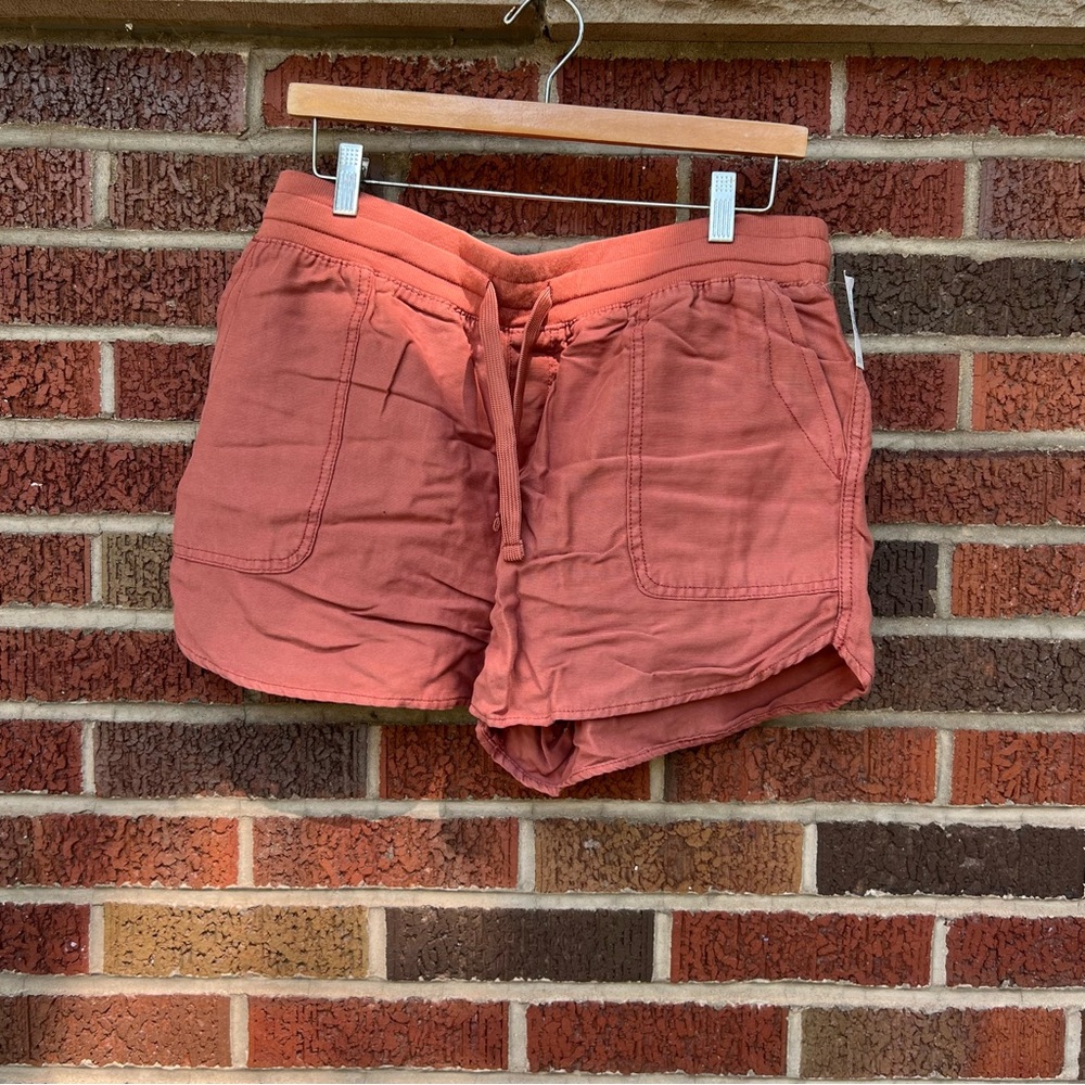 Maurice’s Dark Dusty Mauve Pink Cargo Waistband Shorts